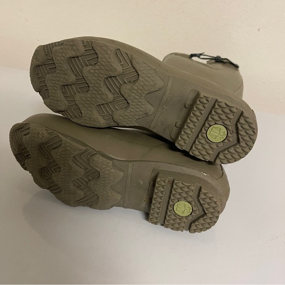 NWOT Hunter Women's Original Tall Rain Boot, Olive Leaf size 6 - Picture 3 of 6